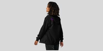 Hoodies zipper logo in side art work is back